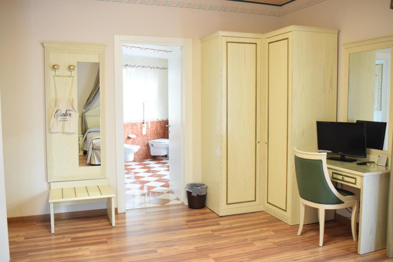 לידו די ג'סולו Hotel Carlton מראה חיצוני תמונה